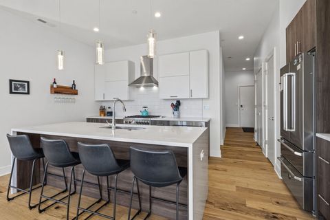 Tiny photo for 1824 W Foster Avenue #302, Chicago, IL 60640 (MLS # 12493270)