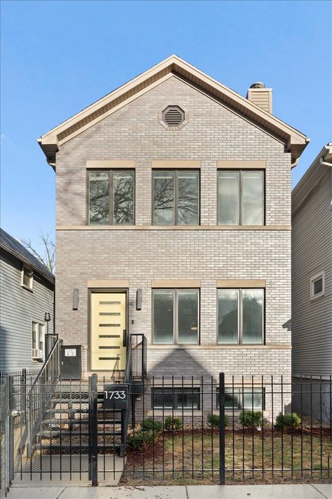 Photo of 1733 N Troy Street, Chicago, IL 60647 (MLS # 12610575)