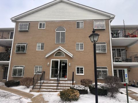 Photo of 464 S President Street #204, Carol Stream, IL 60188 (MLS # 12536224)