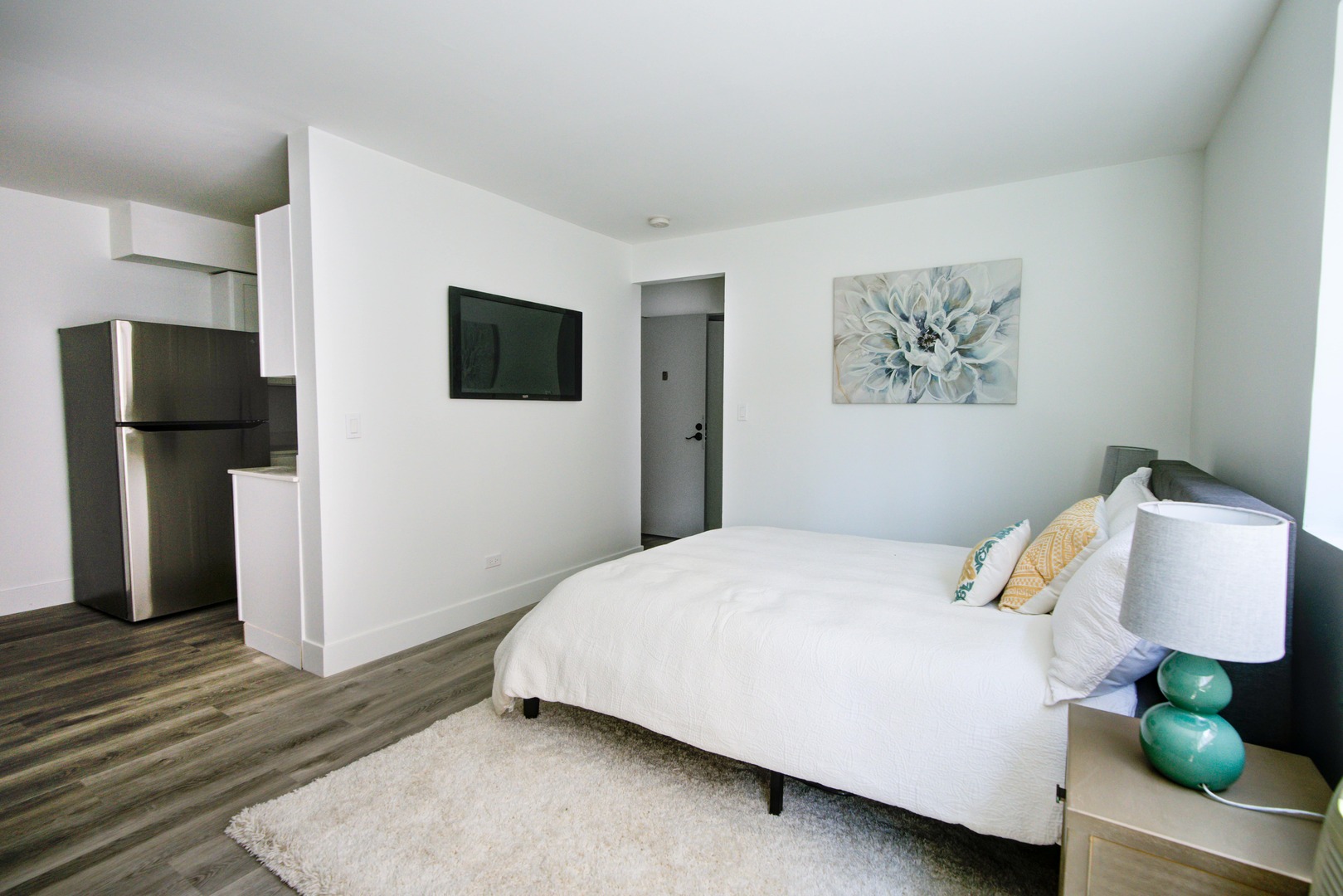 5314 N Damen Avenue 407