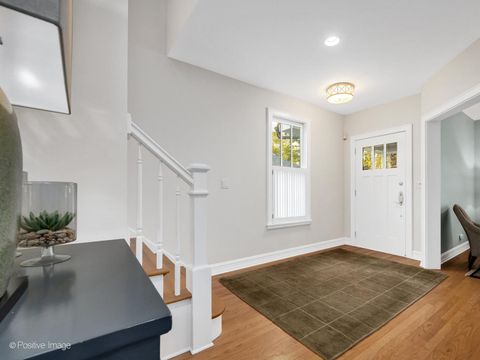 Tiny photo for 639 S Thurlow Street, Hinsdale, IL 60521 (MLS # 12525813)