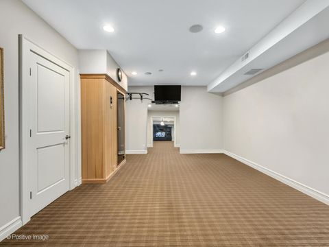 Tiny photo for 639 S Thurlow Street, Hinsdale, IL 60521 (MLS # 12525813)