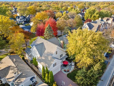 Tiny photo for 639 S Thurlow Street, Hinsdale, IL 60521 (MLS # 12525813)