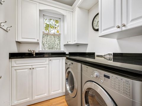 Tiny photo for 639 S Thurlow Street, Hinsdale, IL 60521 (MLS # 12525813)