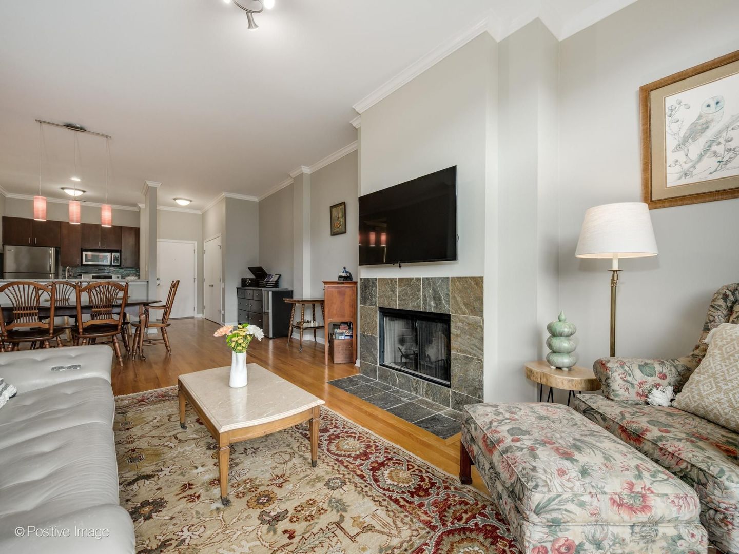 2089 W Wabansia Avenue 202