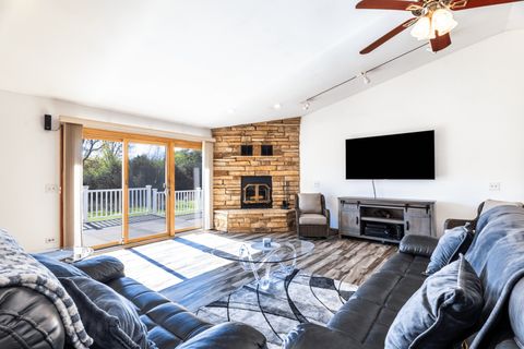 Tiny photo for 913 Amber Lane, Lake Villa, IL 60046 (MLS # 12503079)