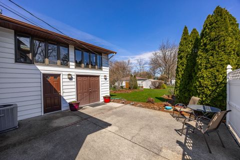 Tiny photo for 908 40th Street, Downers Grove, IL 60515 (MLS # 12636391)