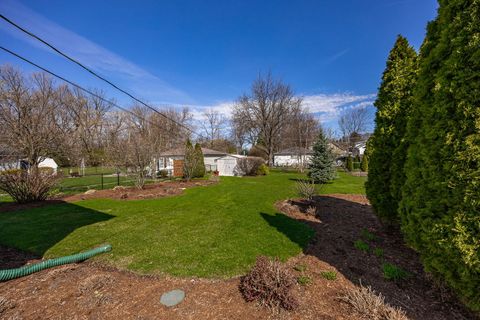 Tiny photo for 908 40th Street, Downers Grove, IL 60515 (MLS # 12636391)