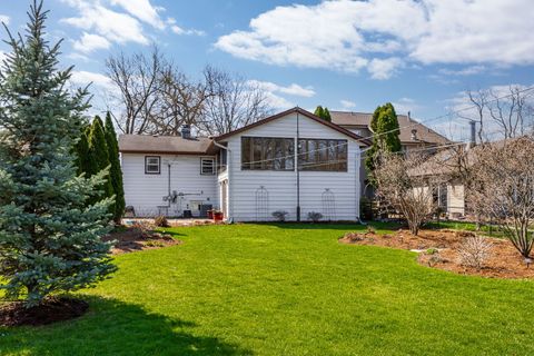 Tiny photo for 908 40th Street, Downers Grove, IL 60515 (MLS # 12636391)