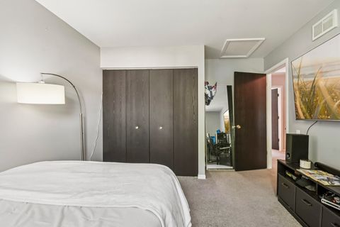 Tiny photo for 1996 College Green Drive, Elgin, IL 60123 (MLS # 12473270)