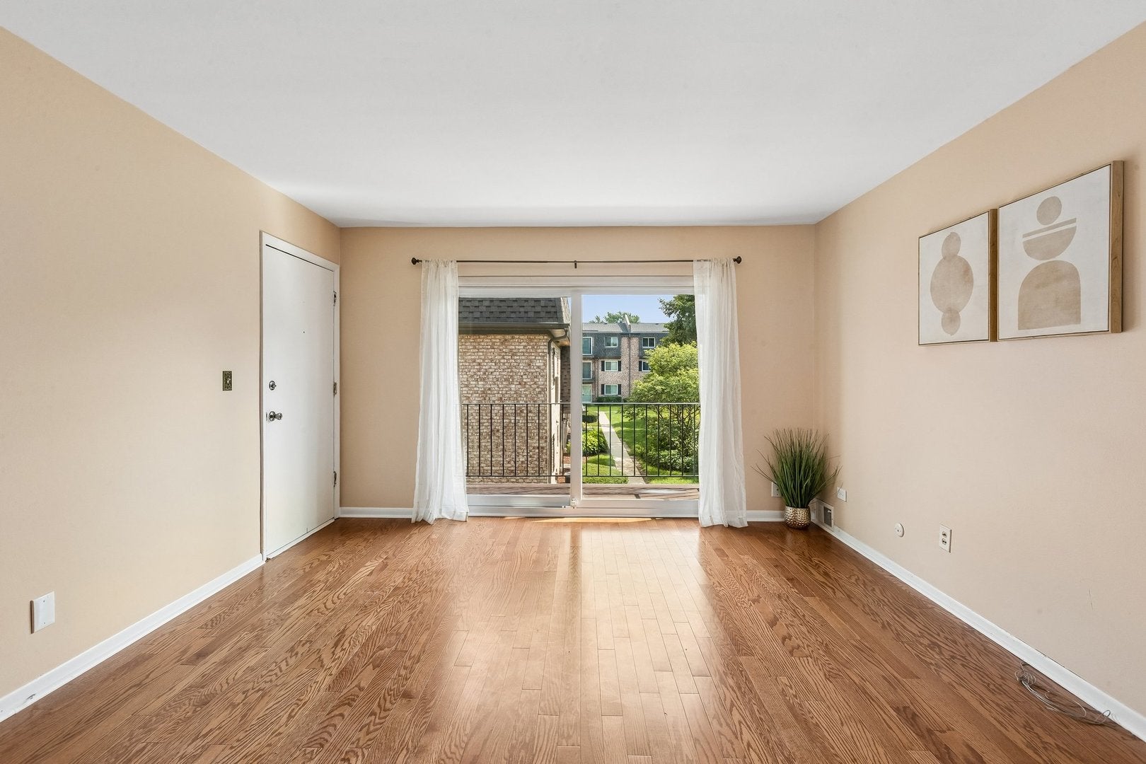 876 S Plum Grove Road 208