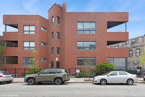 1741 W Beach Avenue 2 Chicago IL 60622