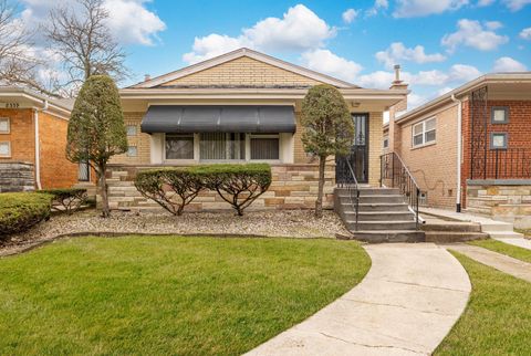 8343 S Calumet Avenue Chicago IL 60619