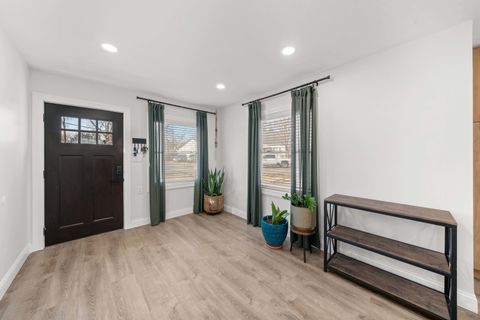 Tiny photo for 338 Lakelawn Boulevard, Aurora, IL 60506 (MLS # 12602257)