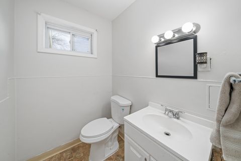 Tiny photo for 338 Lakelawn Boulevard, Aurora, IL 60506 (MLS # 12602257)