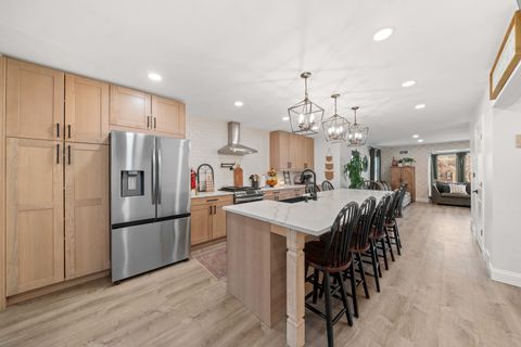 Tiny photo for 338 Lakelawn Boulevard, Aurora, IL 60506 (MLS # 12602257)