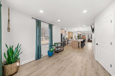 Tiny photo for 338 Lakelawn Boulevard, Aurora, IL 60506 (MLS # 12602257)