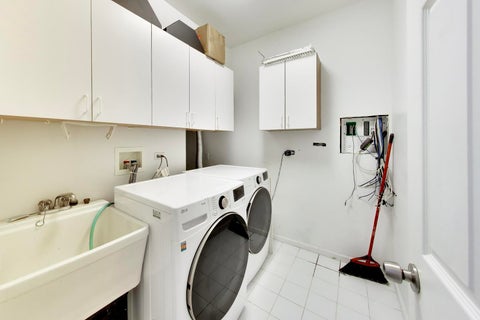 Tiny photo for 202 N Prospect Manor Avenue, Mount Prospect, IL 60056 (MLS # 12754128)