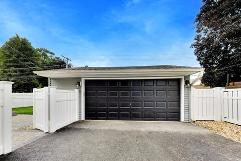 Tiny photo for 202 N Prospect Manor Avenue, Mount Prospect, IL 60056 (MLS # 12754128)