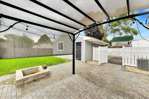Tiny photo for 202 N Prospect Manor Avenue, Mount Prospect, IL 60056 (MLS # 12754128)