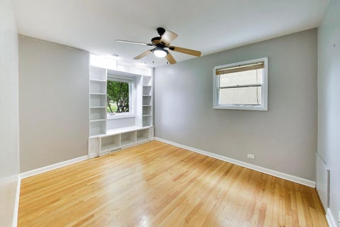 Tiny photo for 202 N Prospect Manor Avenue, Mount Prospect, IL 60056 (MLS # 12754128)