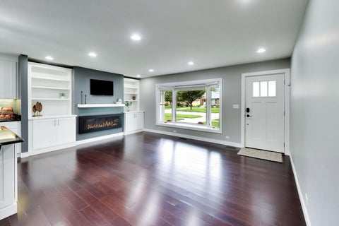 Tiny photo for 202 N Prospect Manor Avenue, Mount Prospect, IL 60056 (MLS # 12754128)