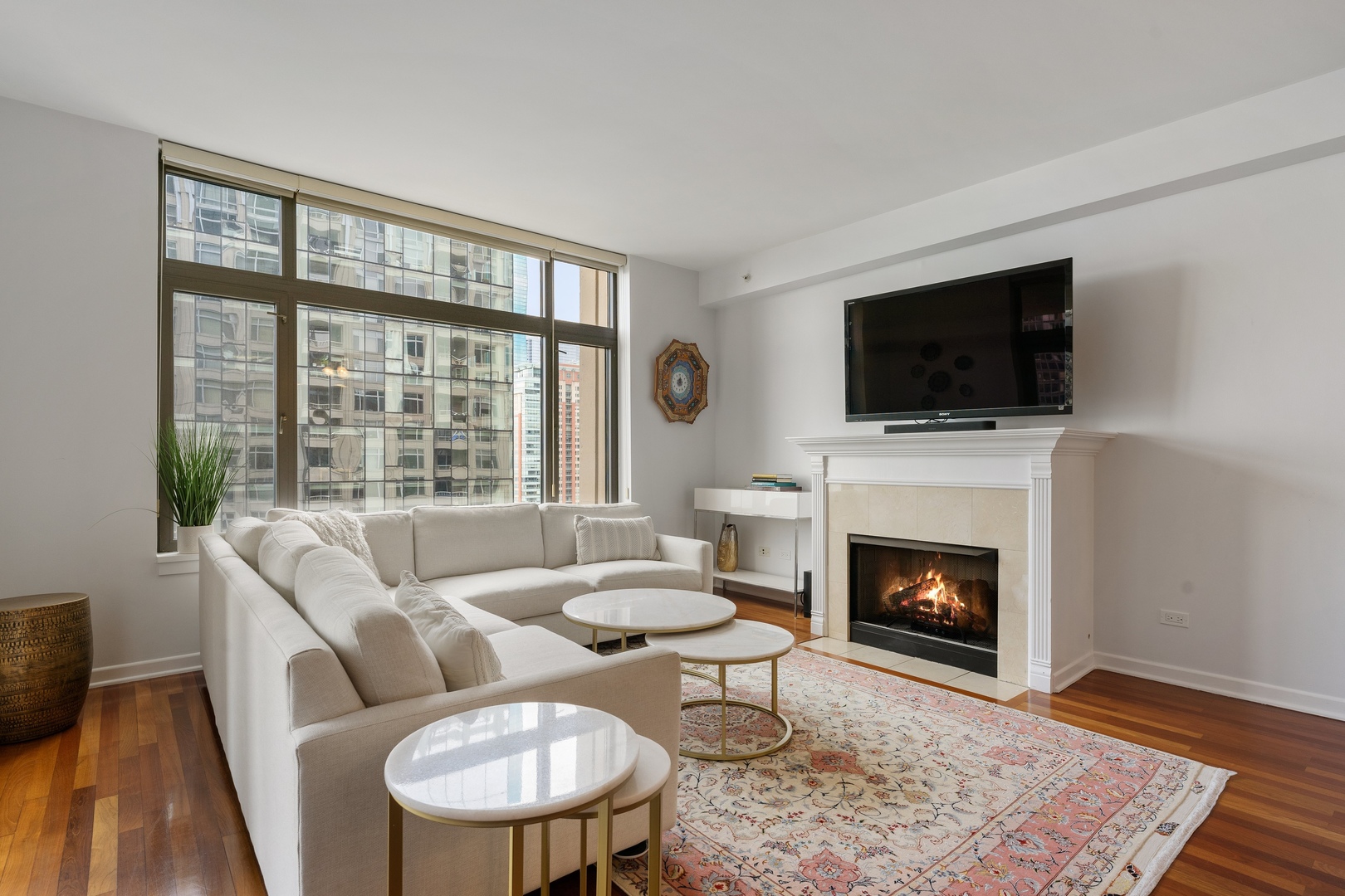 530 N Lake Shore Drive 2106