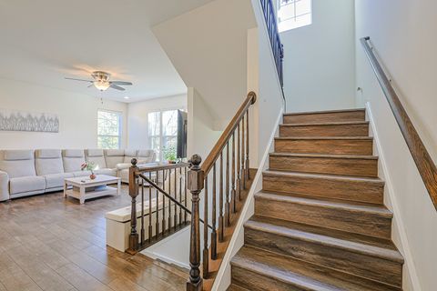 Tiny photo for 299 Bennett Drive, Carol Stream, IL 60188 (MLS # 12519154)