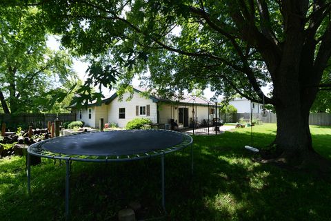 Tiny photo for 1810 Howe Lane, Hanover Park, IL 60133 (MLS # 12685662)