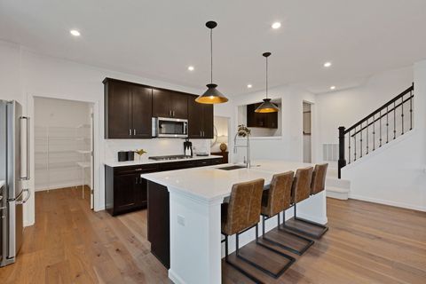 Tiny photo for 2539 Mallet Court, Naperville, IL 60564 (MLS # 12417385)