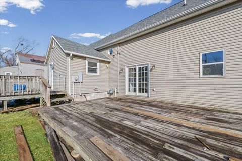 Tiny photo for 325 N Market Street, Hoopeston, IL 60942 (MLS # 12566298)