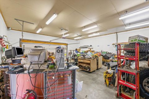 Tiny photo for 325 N Market Street, Hoopeston, IL 60942 (MLS # 12566298)