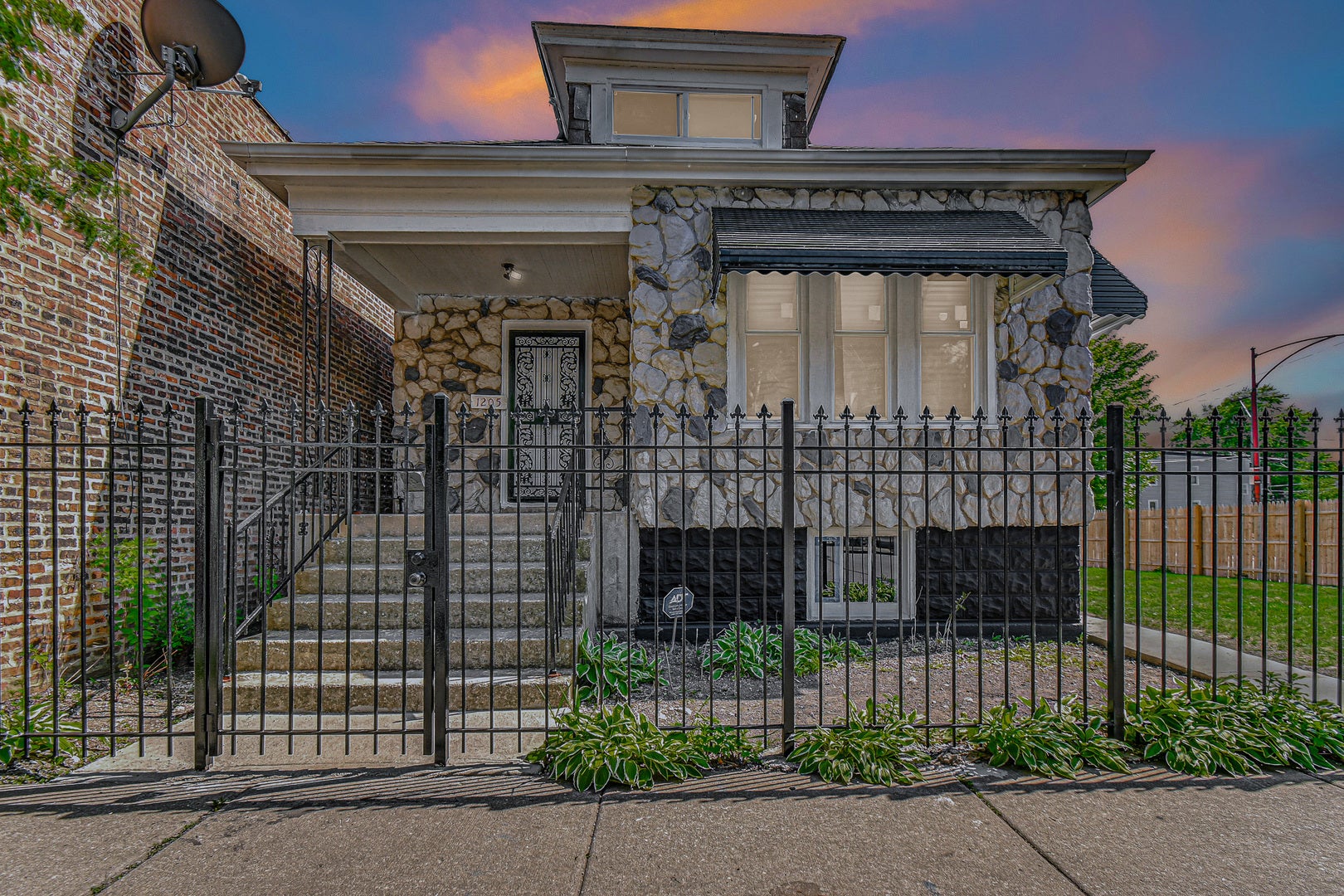 1205 E 93rd Street