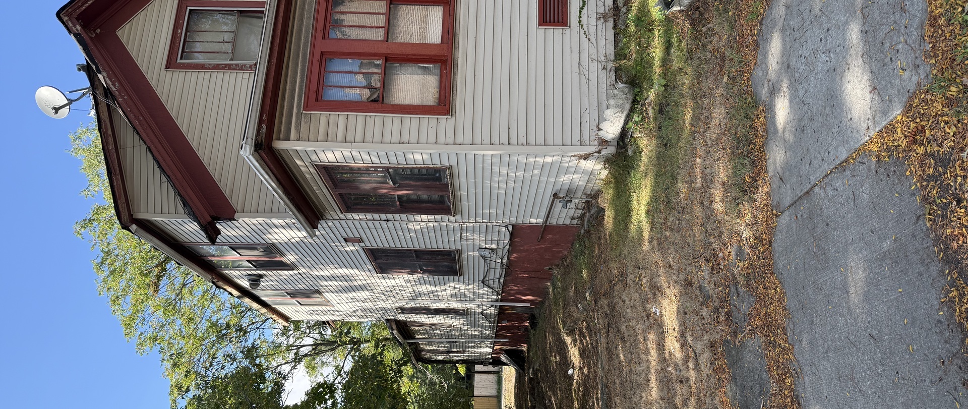 5708 S Loomis Boulevard