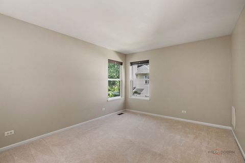 Tiny photo for 570 Patriot Court, Gurnee, IL 60031 (MLS # 12465068)