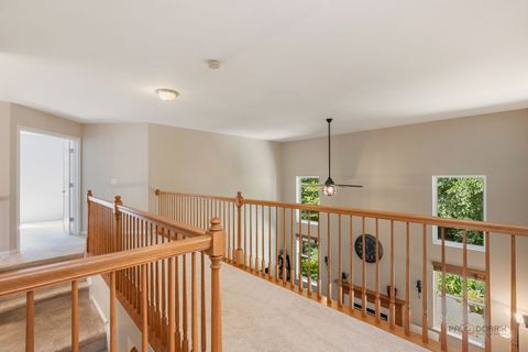 Tiny photo for 570 Patriot Court, Gurnee, IL 60031 (MLS # 12465068)