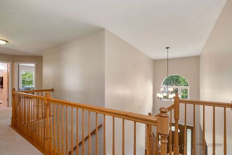 Tiny photo for 570 Patriot Court, Gurnee, IL 60031 (MLS # 12465068)