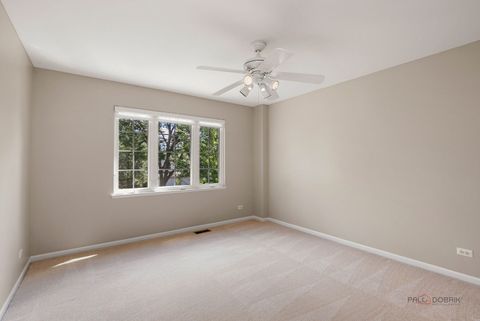 Tiny photo for 570 Patriot Court, Gurnee, IL 60031 (MLS # 12465068)