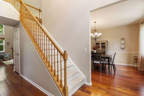 Tiny photo for 570 Patriot Court, Gurnee, IL 60031 (MLS # 12465068)