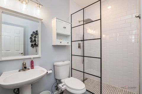 Tiny photo for 570 Patriot Court, Gurnee, IL 60031 (MLS # 12465068)
