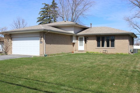 Tiny photo for 4432 143rd Street, Crestwood, IL 60418 (MLS # 12579086)