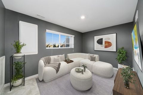 Tiny photo for 1004 Atterberg Road, South Elgin, IL 60177 (MLS # 12638102)