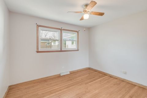 Tiny photo for 6743 W 89th Place, Oak Lawn, IL 60453 (MLS # 12623266)