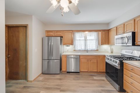 Tiny photo for 6743 W 89th Place, Oak Lawn, IL 60453 (MLS # 12623266)