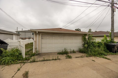 Tiny photo for 12716 S Saginaw Avenue, Chicago, IL 60633 (MLS # 12729138)