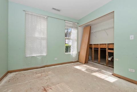 Tiny photo for 799 Symphony Drive, Aurora, IL 60504 (MLS # 12489596)
