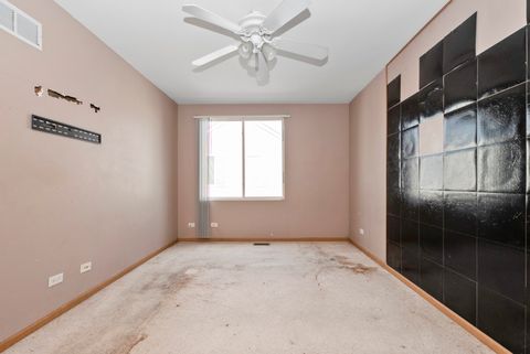 Tiny photo for 799 Symphony Drive, Aurora, IL 60504 (MLS # 12489596)