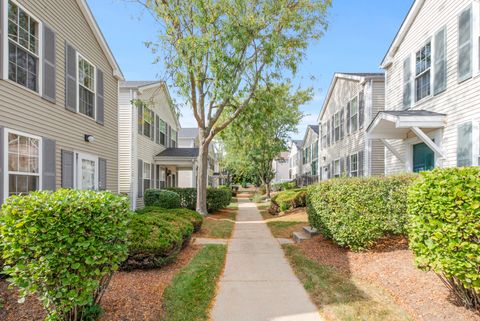 Tiny photo for 799 Symphony Drive, Aurora, IL 60504 (MLS # 12489596)