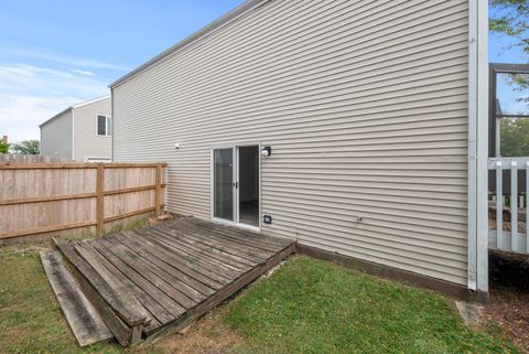 Tiny photo for 799 Symphony Drive, Aurora, IL 60504 (MLS # 12489596)