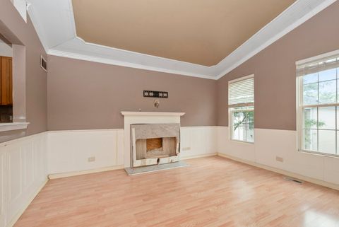 Tiny photo for 799 Symphony Drive, Aurora, IL 60504 (MLS # 12489596)